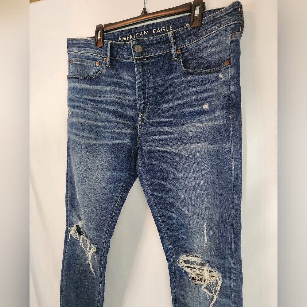 Men's Distressed Blue Jeans - Picture 3 of 7
